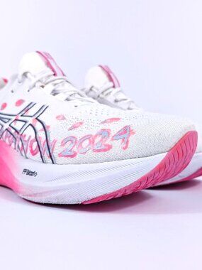 Asics Gel Nimbus 26 Womens 7.5 Tokyo Marathon 2024 Cushioned Running Shoes White
